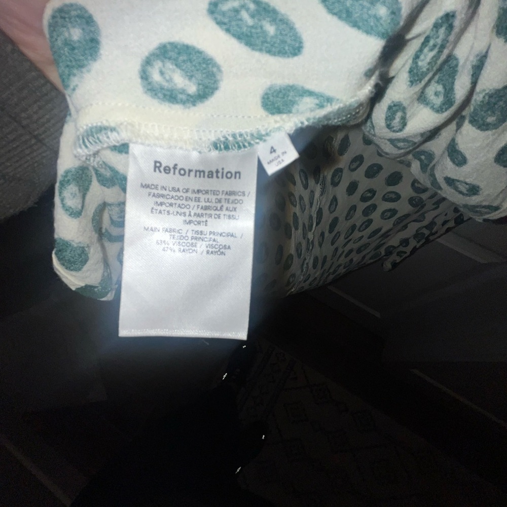Reformation Hilda long-sleeve midi dress in Tapioca green Polka Dot - Picture 5 of 5